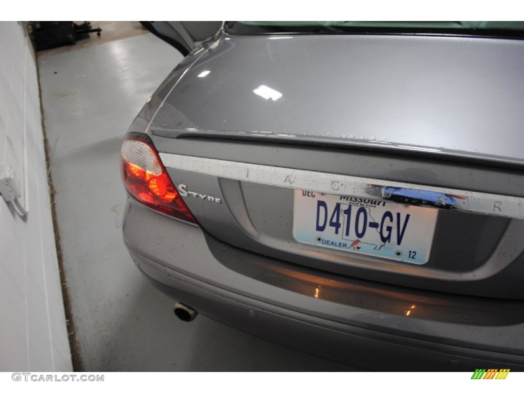 2007 S-Type R Sport - Liquid Silver Metallic / Dove/Charcoal photo #26
