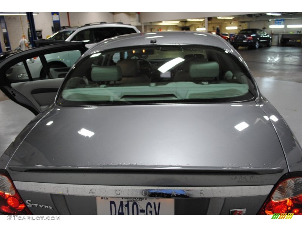 2007 S-Type R Sport - Liquid Silver Metallic / Dove/Charcoal photo #28