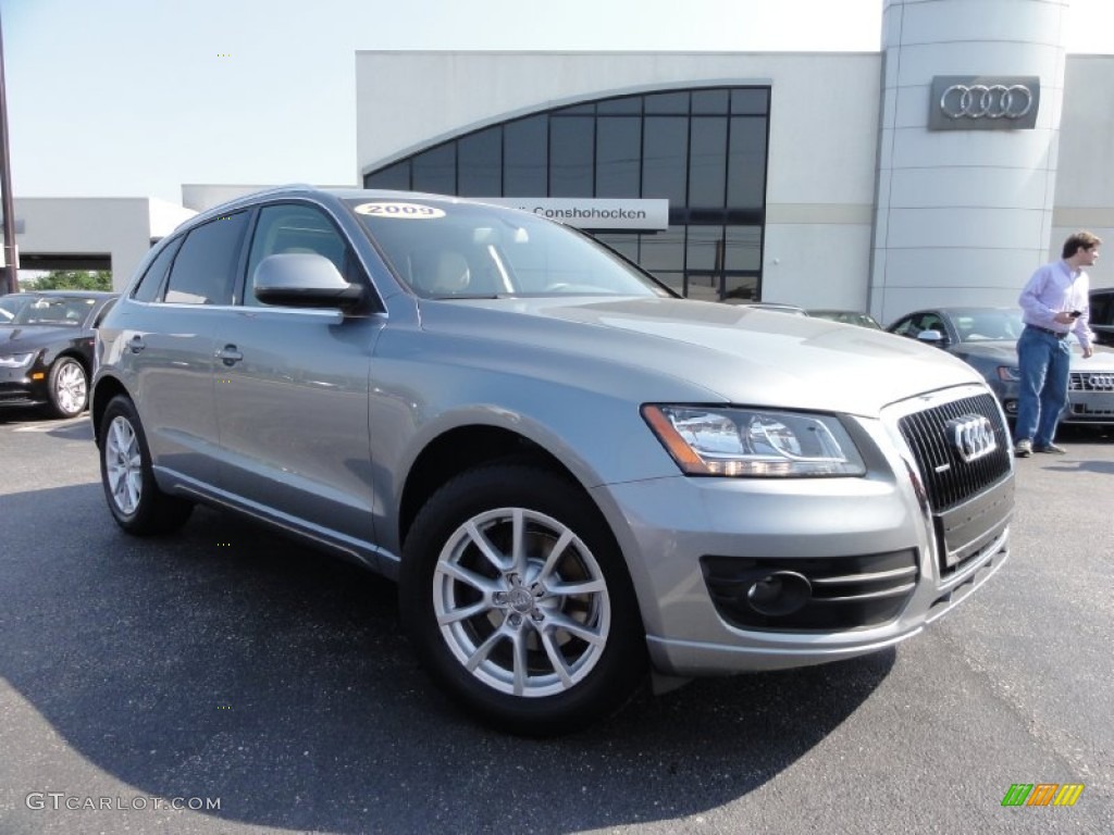 2009 Q5 3.2 Premium quattro - Quartz Gray Metallic / Light Gray photo #1