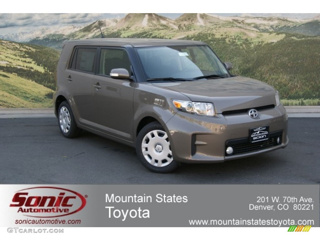 2012 xB  - Army Rock Metallic / Dark Gray photo #1