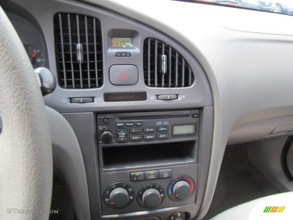 2006 Elantra GLS Sedan - Champagne Beige / Beige photo #15
