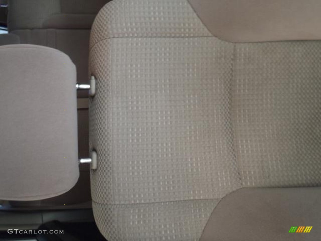 2004 4Runner SR5 - Natural White / Taupe photo #9