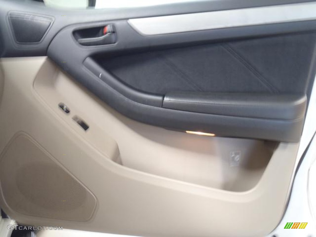 2004 4Runner SR5 - Natural White / Taupe photo #13