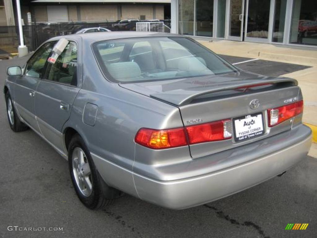 2001 Camry LE V6 - Antique Sage Pearl / Gray photo #3
