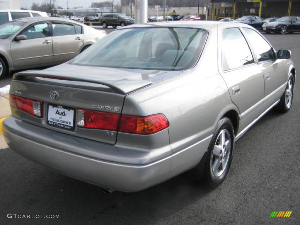 2001 Camry LE V6 - Antique Sage Pearl / Gray photo #11