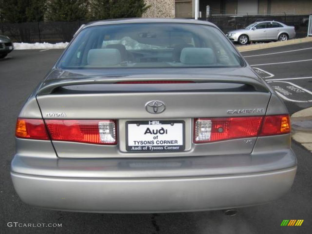 2001 Camry LE V6 - Antique Sage Pearl / Gray photo #13