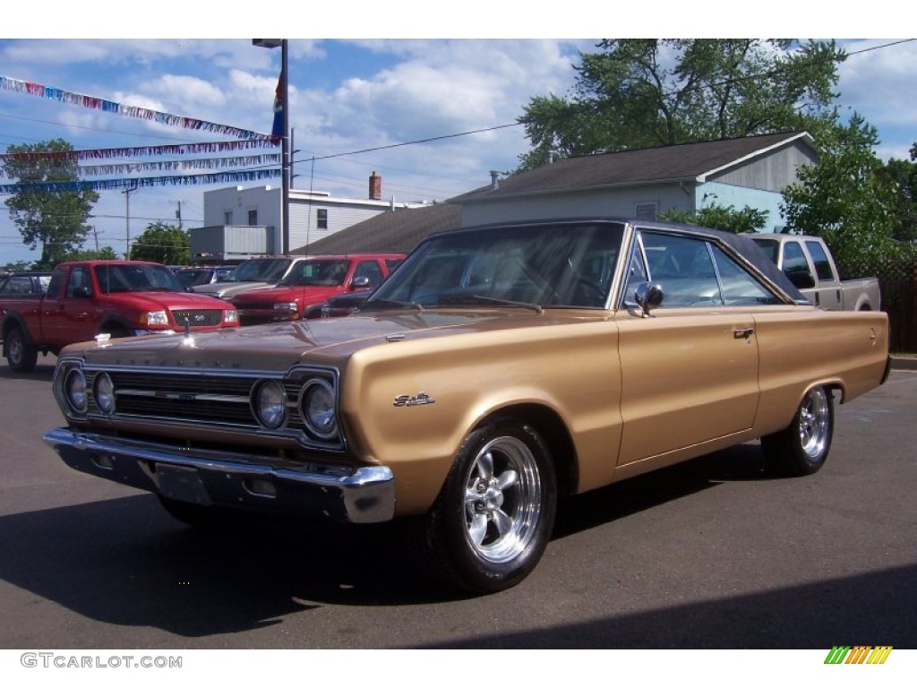 1967 Satellite 2 Door Hardtop - Gold Metallic / White/Black photo #1