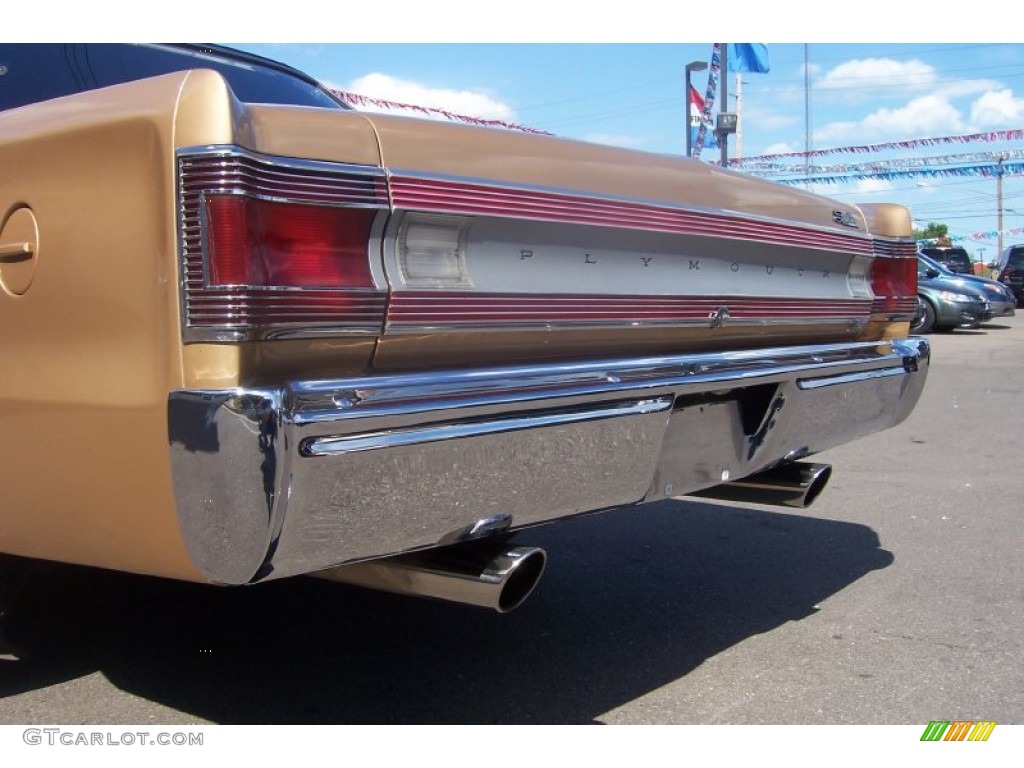 Gold Metallic 1967 Plymouth Satellite 2 Door Hardtop Exterior Photo #65856364