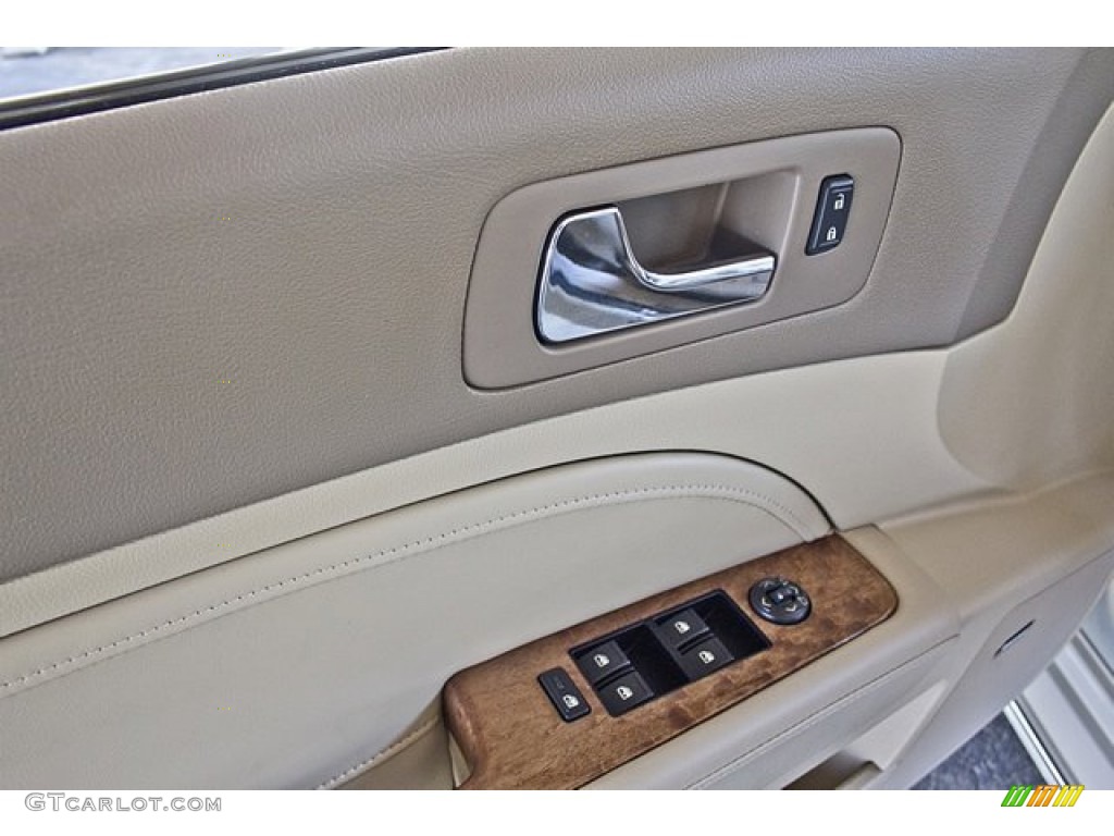 2011 Cadillac STS V6 Sport Controls Photos