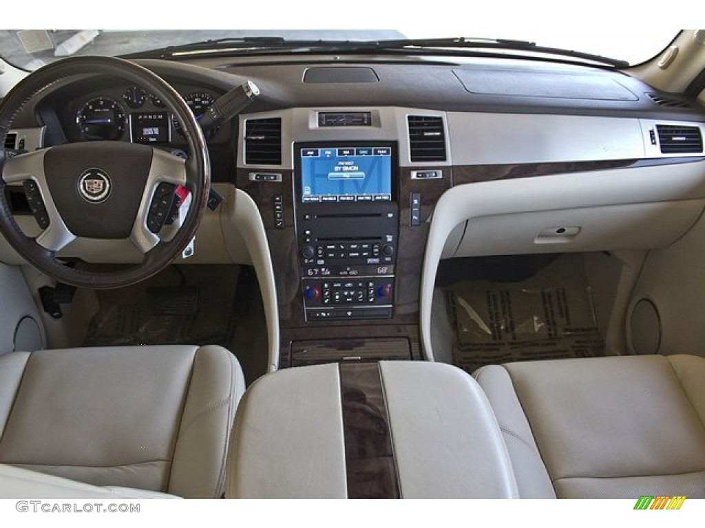 2008 Cadillac Escalade AWD Light Cashmere Dashboard Photo #65857794