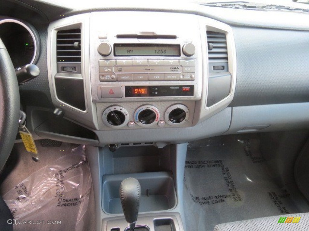 2011 Toyota Tacoma V6 TRD Sport PreRunner Double Cab Controls Photo #65859324