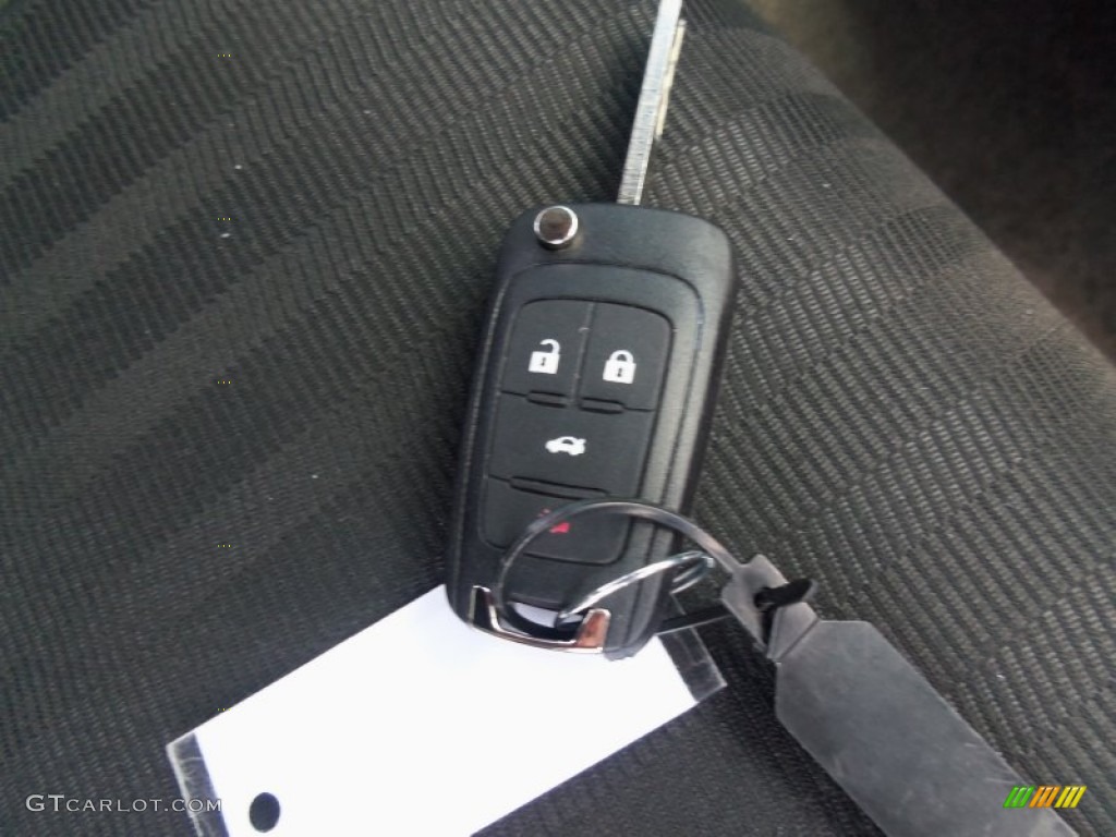 2012 Chevrolet Camaro LS Coupe Keys Photos