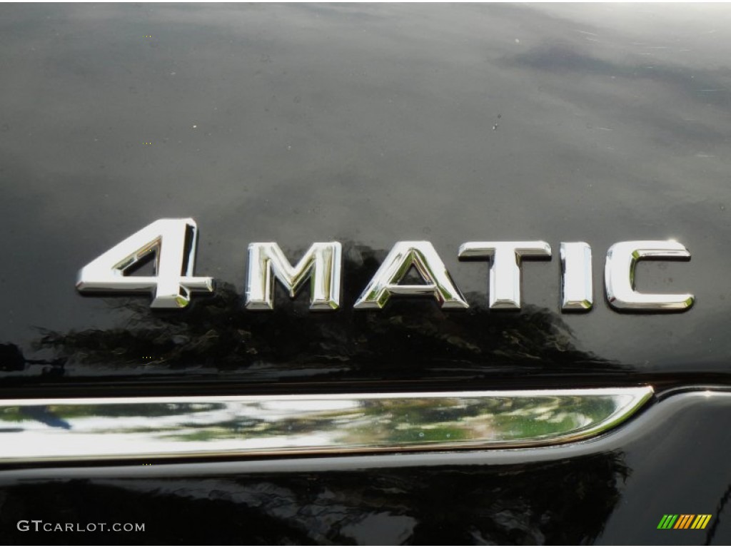 2012 Mercedes-Benz S 550 4Matic Sedan Marks and Logos Photos
