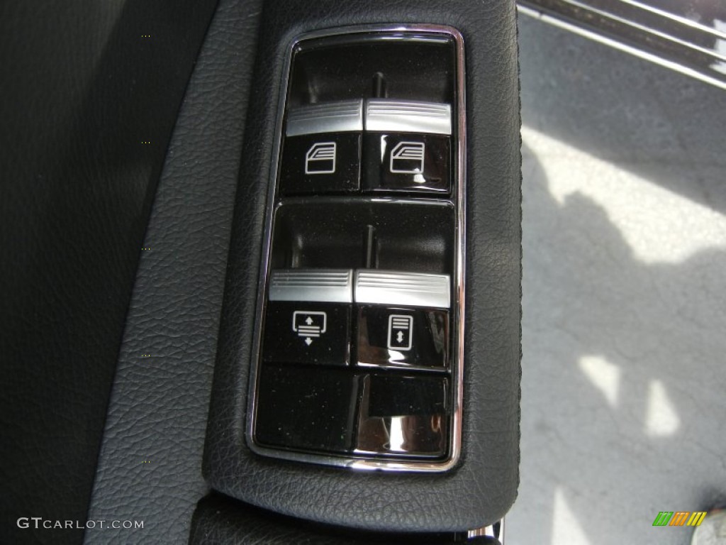 2012 Mercedes-Benz S 550 4Matic Sedan Controls Photo #65866434