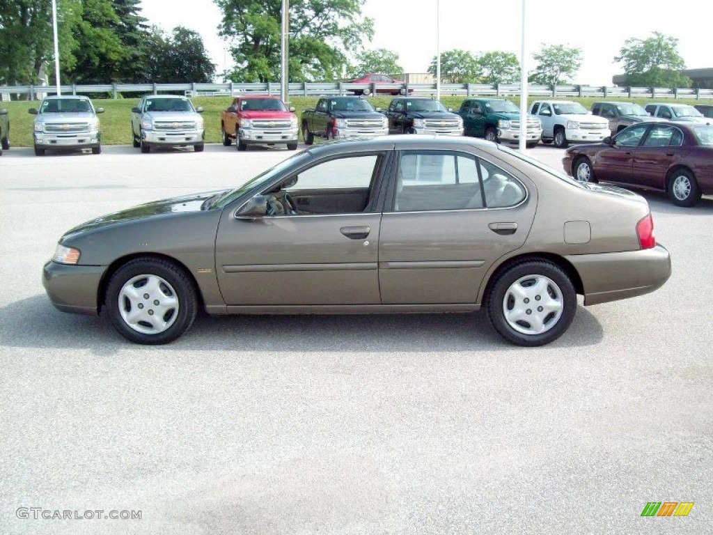 2001 Altima GXE - Brushed Pewter / Blond photo #12