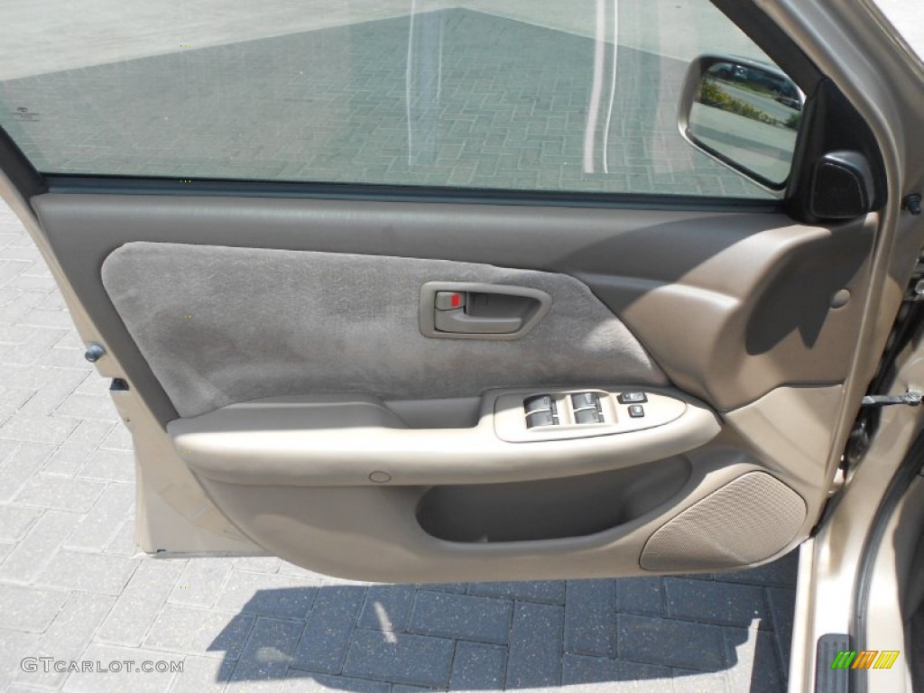 1999 Toyota Camry LE V6 Door Panel Photos