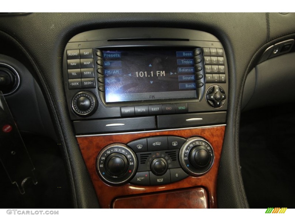 2005 Mercedes-Benz SL 500 Roadster Controls Photo #65873088