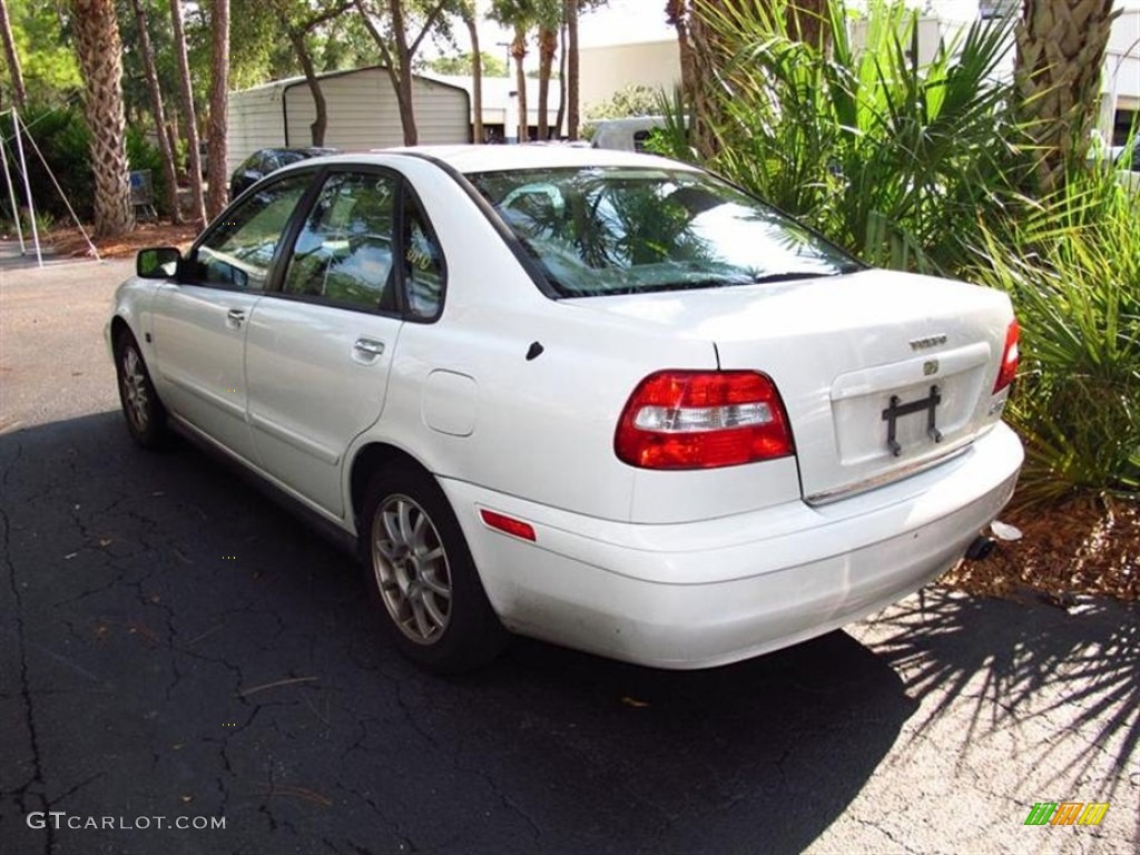 2003 S40 1.9T - White / Light Taupe photo #3