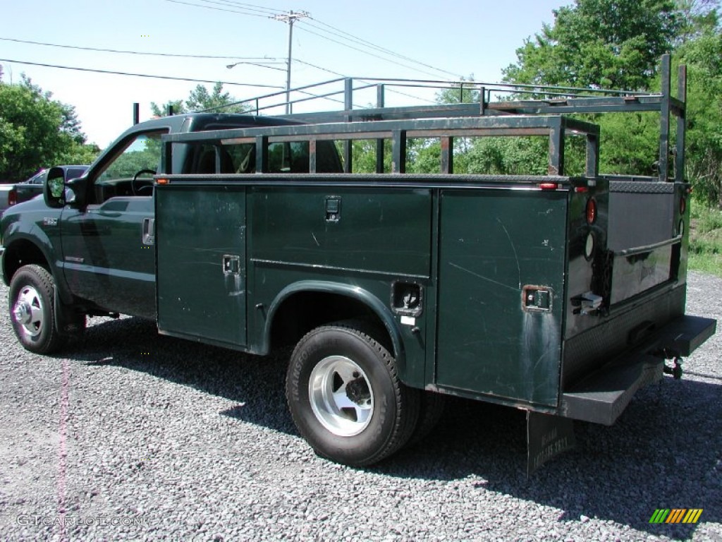 2002 F350 Super Duty XL Regular Cab 4x4 Utility Truck - Dark Highland Green Metallic / Medium Parchment photo #6