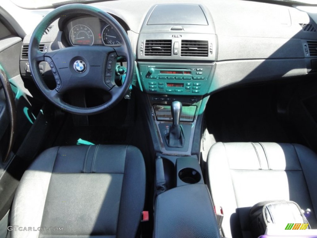 2006 X3 3.0i - Black Sapphire Metallic / Black photo #31