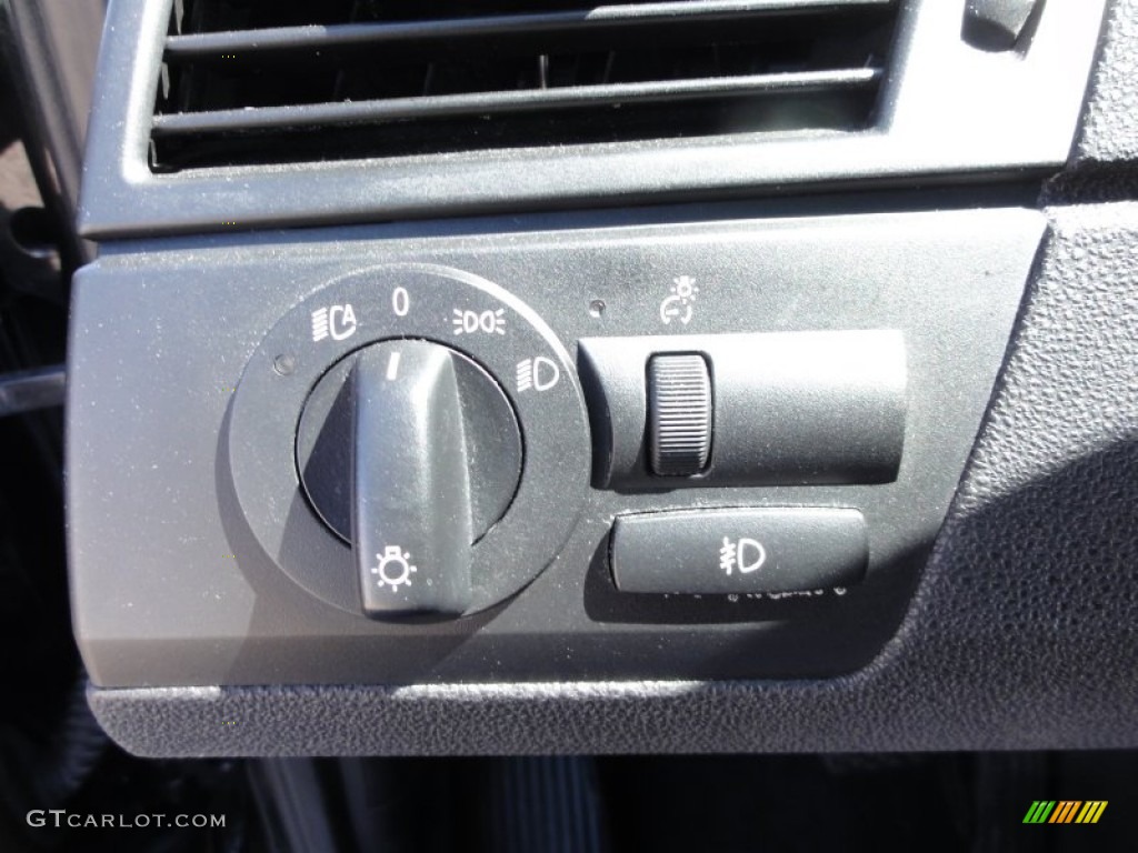 2006 X3 3.0i - Black Sapphire Metallic / Black photo #51