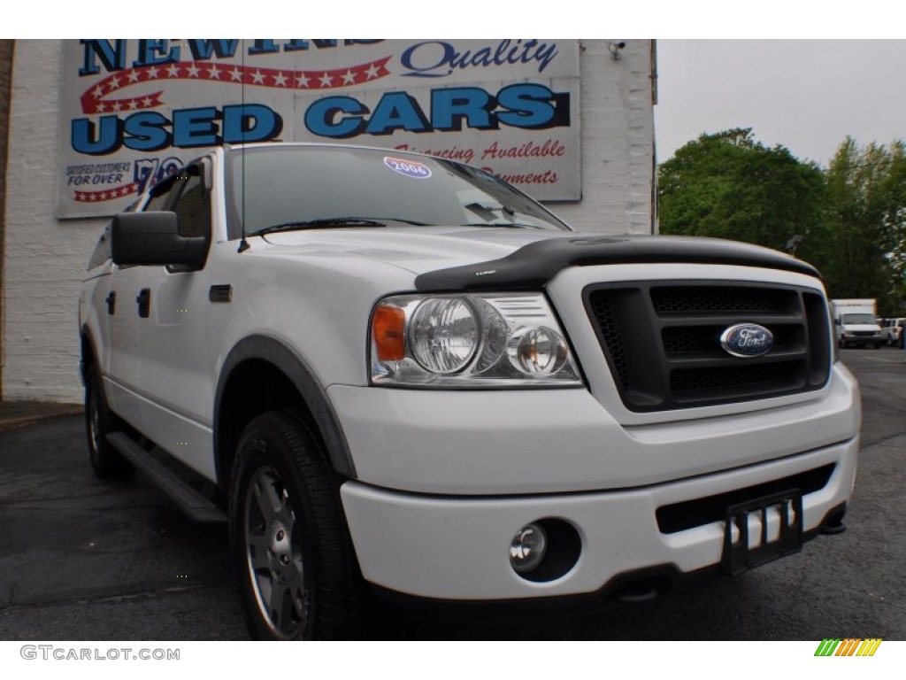 2006 F150 FX4 SuperCrew 4x4 - Oxford White / Black/Medium Flint photo #4
