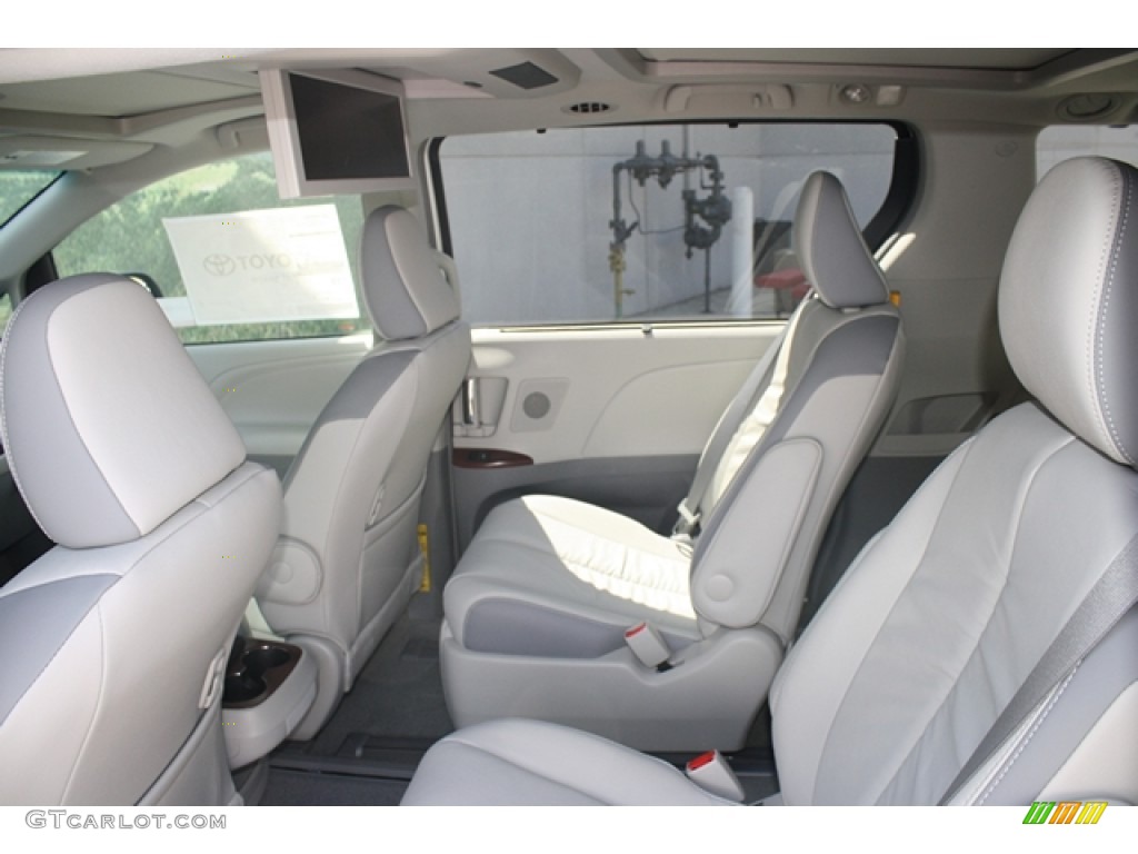 2012 Sienna Limited AWD - Blizzard White Pearl / Light Gray photo #6