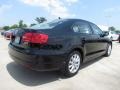 Black - Jetta SE Sedan Photo No. 2