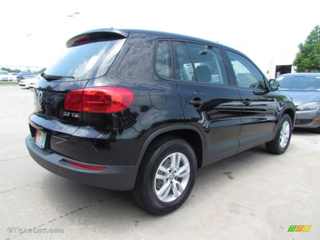 2012 Tiguan S - Deep Black Metallic / Black photo #2