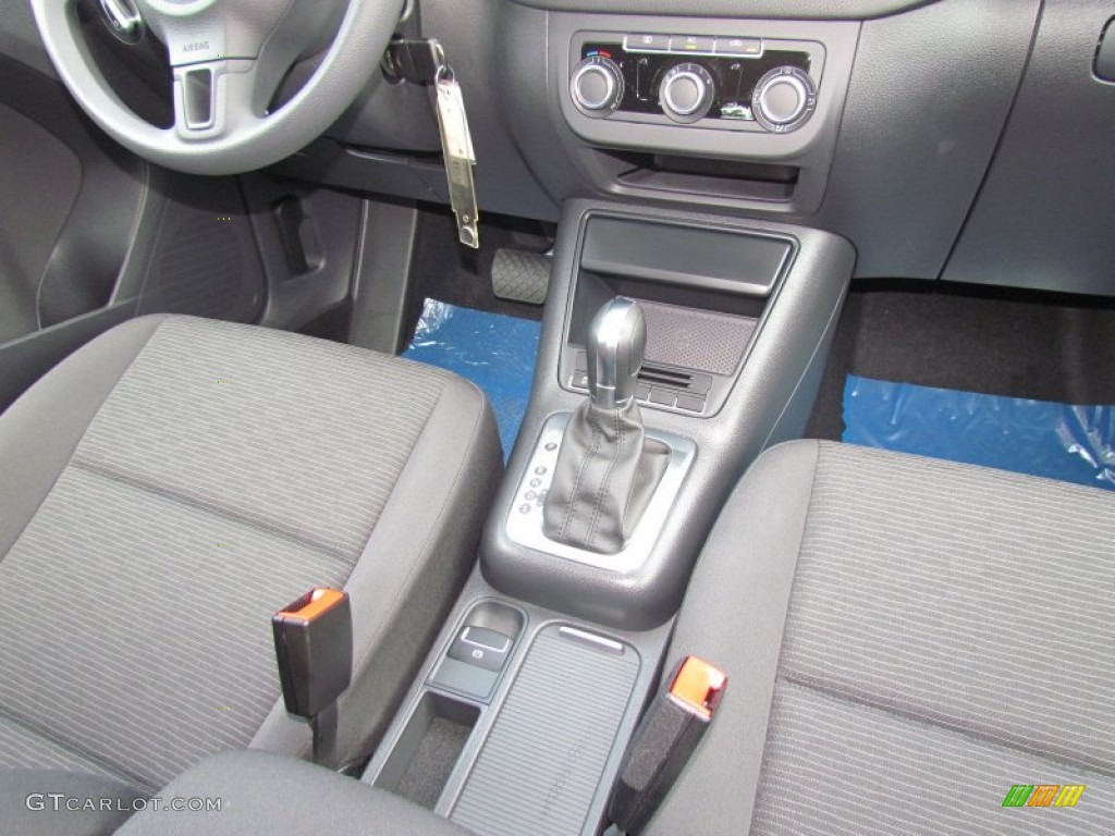 2012 Tiguan S - Deep Black Metallic / Black photo #6