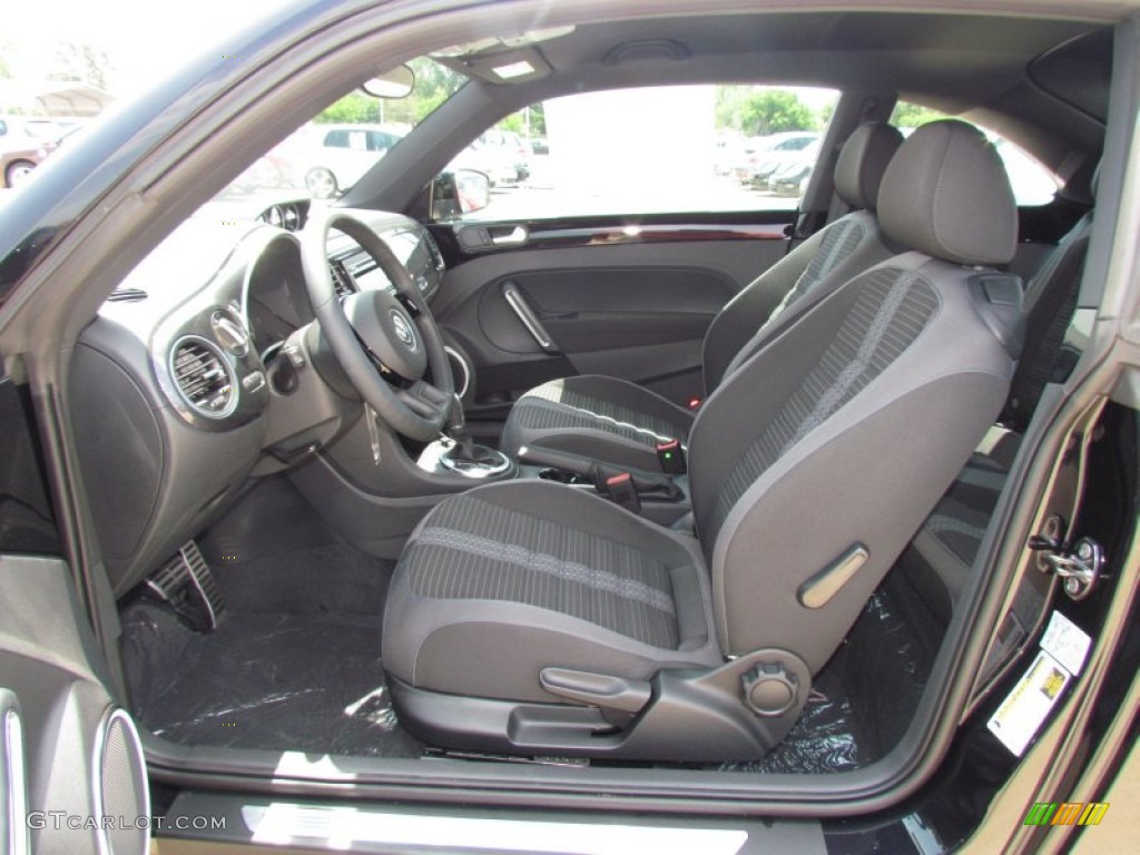 Titan Black Interior 2012 Volkswagen Beetle Turbo Photo #65883933