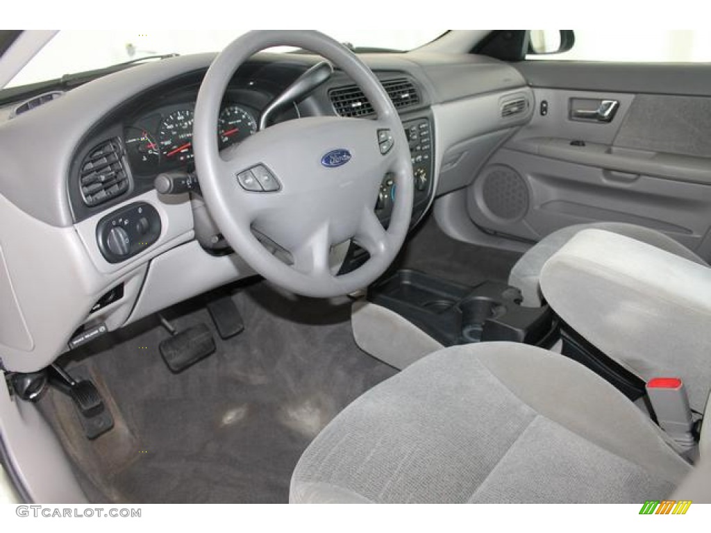 Medium Graphite Interior 2001 Ford Taurus SE Photo #65884704