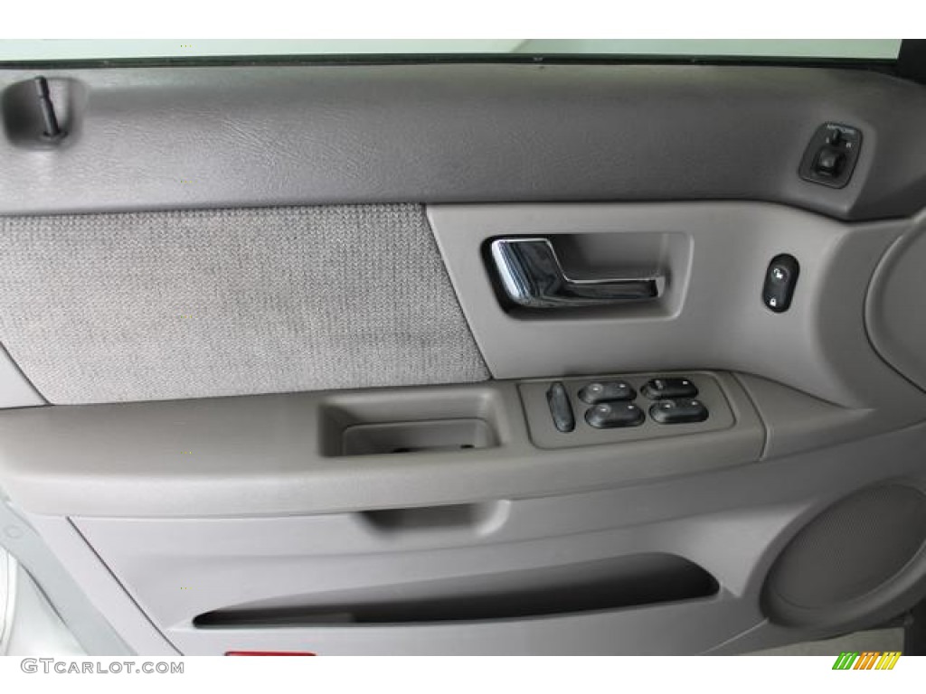 2001 Ford Taurus SE Door Panel Photos