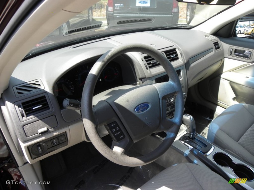 2011 Fusion S - Bordeaux Reserve Metallic / Medium Light Stone photo #3