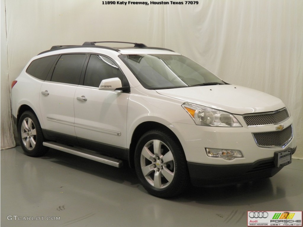 2010 Traverse LTZ - Summit White / Cashmere photo #3