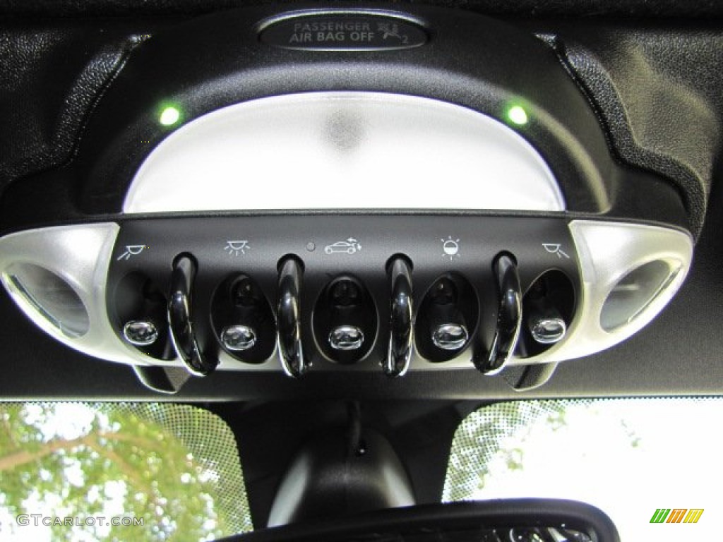 2012 Mini Cooper S Coupe Controls Photos