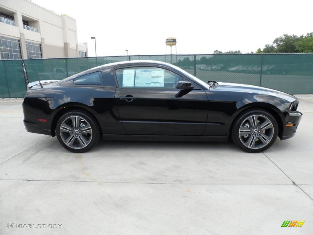 Black 2013 Ford Mustang V6 Coupe Exterior Photo #65901018