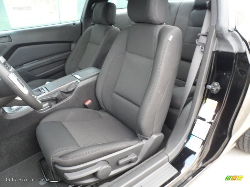 2013 Ford Mustang V6 Coupe Front Seat Photo #65901180