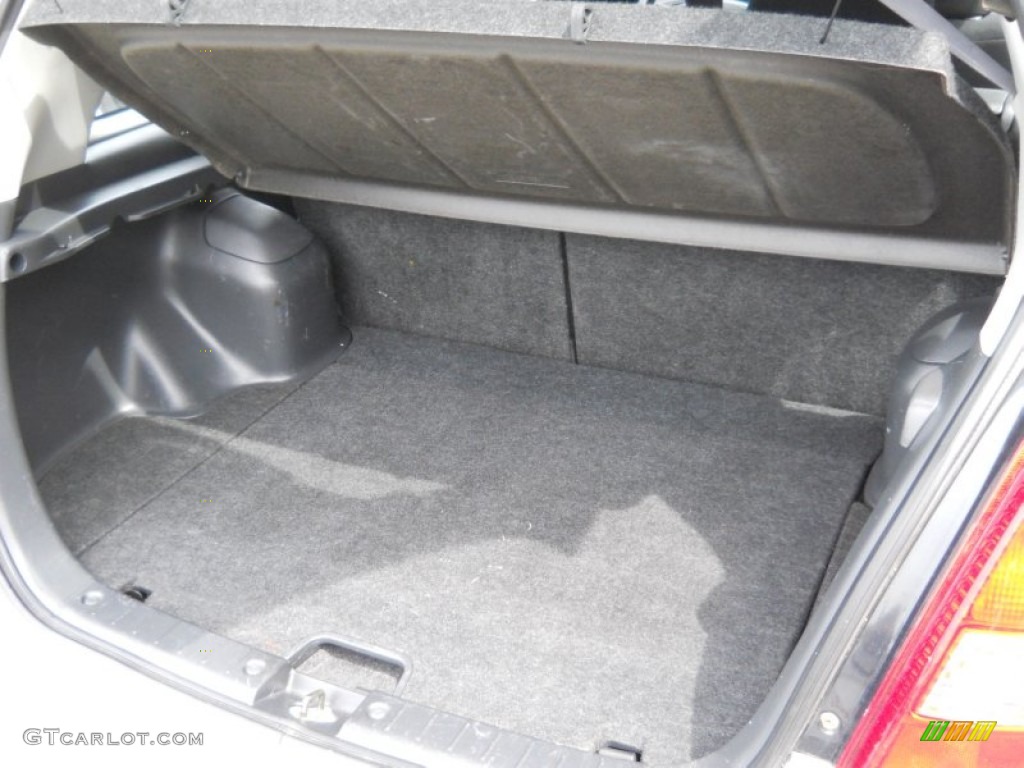 2004 Suzuki Aerio SX AWD Sport Wagon Trunk Photos