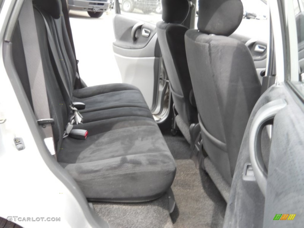 2004 Aerio SX AWD Sport Wagon - Silky Silver Metallic / Black photo #16