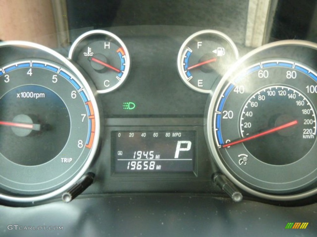 2010 Suzuki SX4 Crossover Touring AWD Gauges Photos