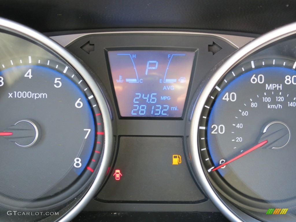 2010 Hyundai Tucson Limited Gauges Photo #65910716