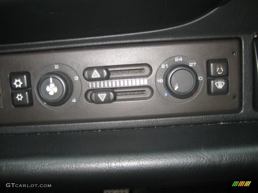 1995 Porsche 911 Carrera 4 Cabriolet Controls Photo #65911933