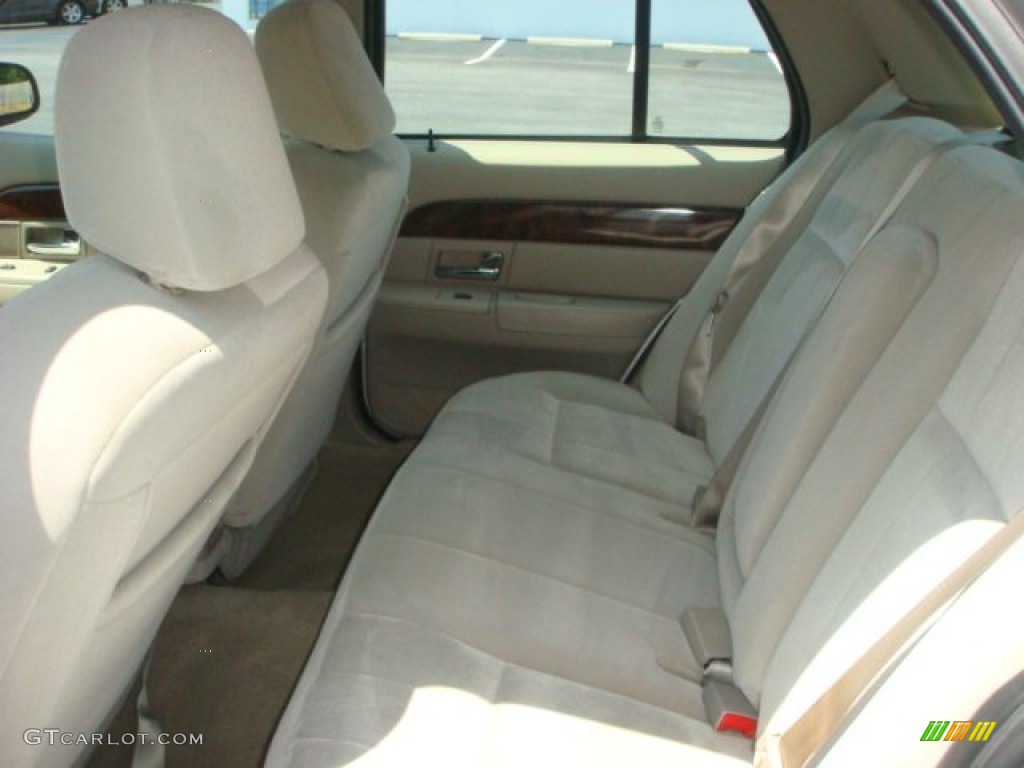 2006 Grand Marquis GS - Silver Birch Metallic / Light Camel photo #9