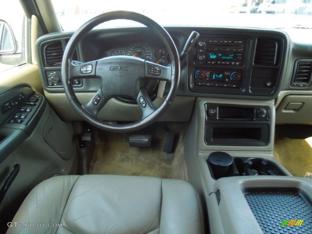 2003 GMC Yukon SLT Pewter/Dark Pewter Dashboard Photo #65917763
