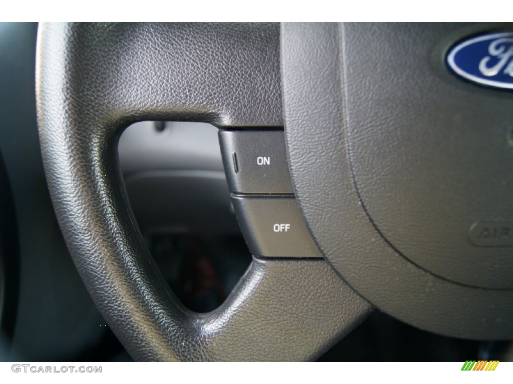 2004 Ford Ranger Tremor SuperCab Controls Photo #65919089