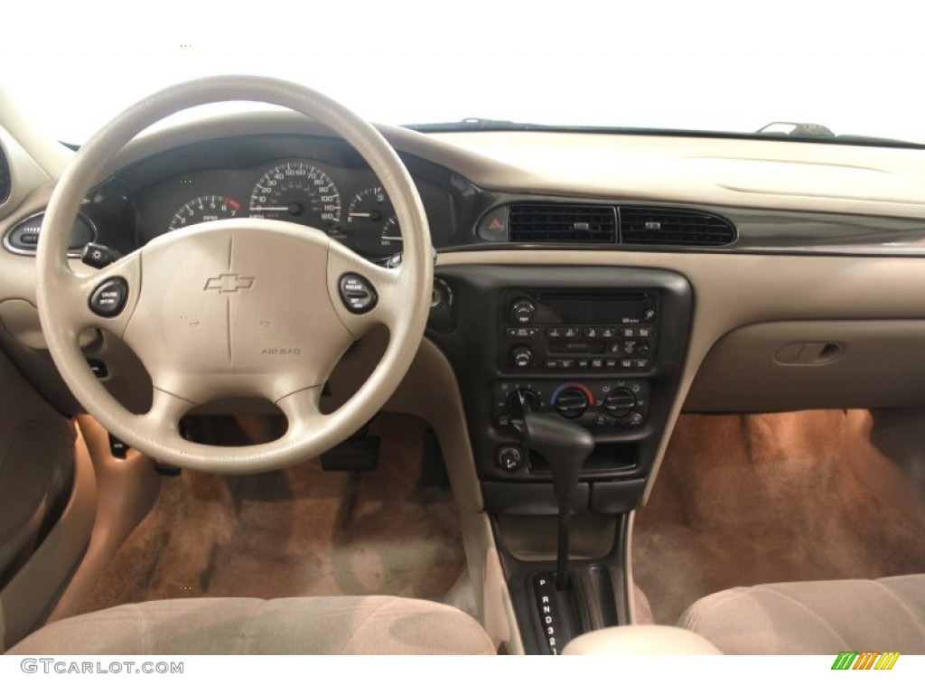 2002 Malibu Sedan - Forest Green Metallic / Neutral photo #14