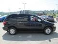 2007 Brilliant Black Crystal Pearl Chrysler Town & Country   photo #6