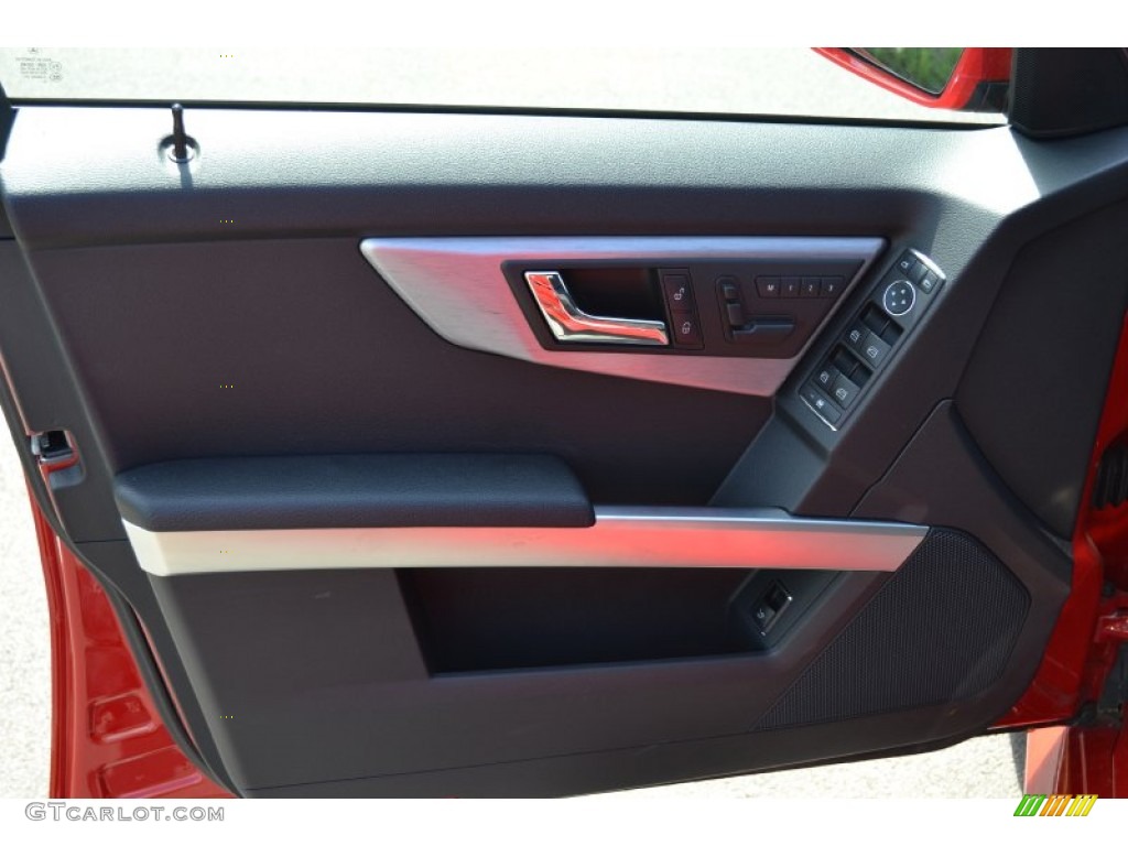 2010 Mercedes-Benz GLK 350 4Matic Black Door Panel Photo #65925200