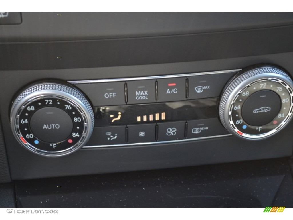 2010 Mercedes-Benz GLK 350 4Matic Controls Photo #65925257